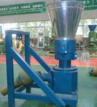 PTO driven pellet mill